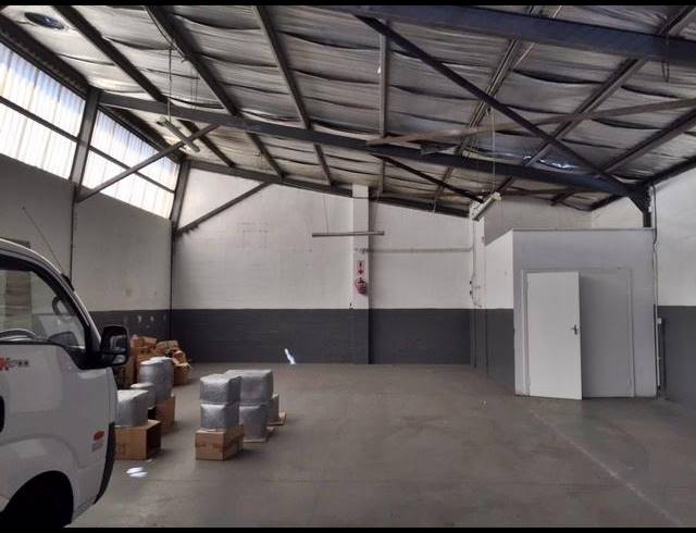 202M² WAREHOUSE SOLD IN RETREAT